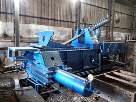 Scrap Baling Machine